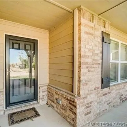 Image 2 - East 109th North Street, Owasso, OK 74055, USA - House for rent