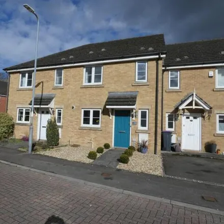 Buy this 3 bed townhouse on Stonebridge Park in Cwmbran, NP44 2JL