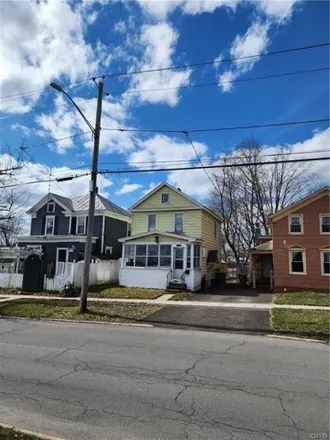 Image 1 - 210 Clark Street, Liberty Gardens, City of Rome, NY 13440, USA - House for sale