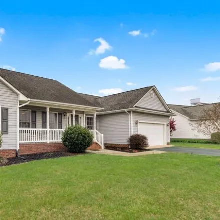 Buy this 4 bed house on 204 Meadow Lane in Bowling Green, VA 22427
