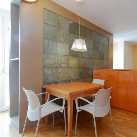Image 9 - Carrer de Villarroel, 69, 08011 Barcelona, Spain - Apartment for rent