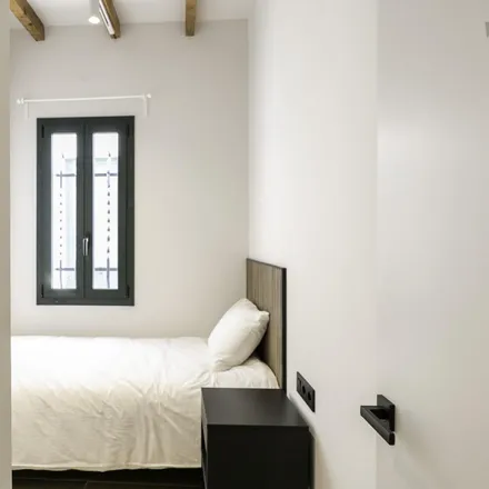 Image 1 - Carrer de Larrard, 40, 08001 Barcelona, Spain - Apartment for rent