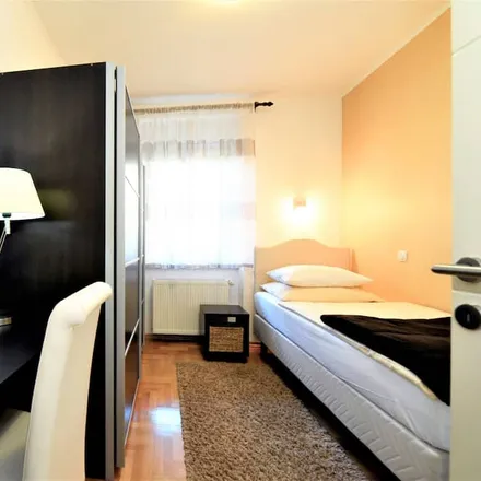 Image 4 - Zagreb, City of Zagreb, Croatia - Apartment for rent