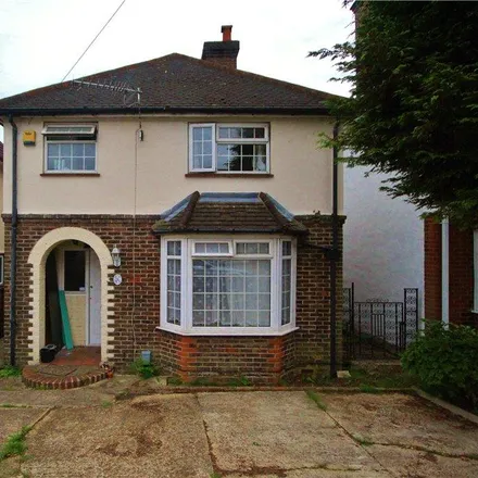 Rent this 4 bed house on 123 Weston Road in Guildford, GU2 8AN