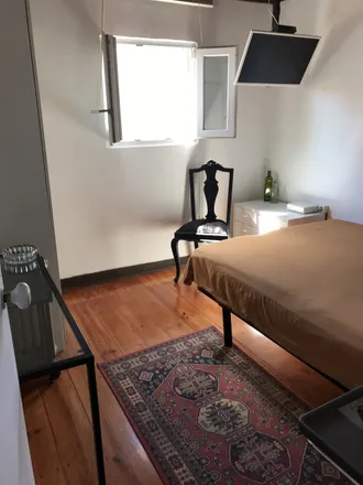 Rent this 1 bed room on Rua da Rosa 151 in 1200-249 Lisbon, Portugal