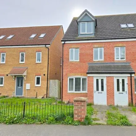 Buy this 3 bed townhouse on 7 Wingate Way in Ashington, NE63 8SN