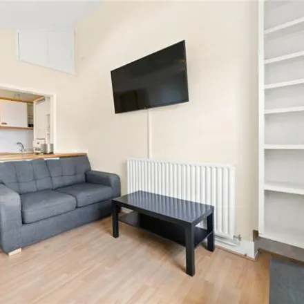 Image 4 - 20 Belgrave Gardens, London, NW8 0RD, United Kingdom - Apartment for rent