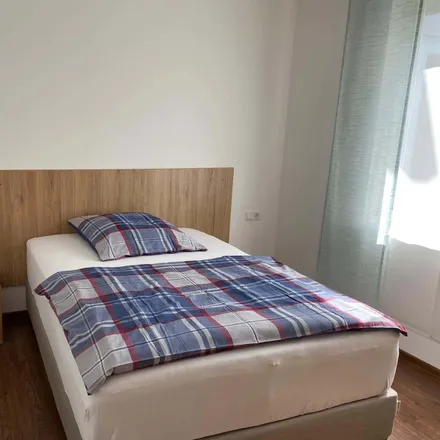 Rent this 1 bed apartment on Alte Münchner Straße 45 in 85774 Unterföhring, Germany