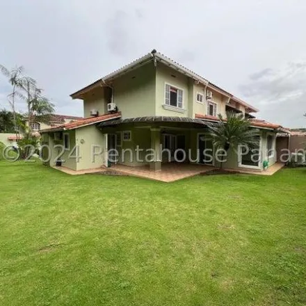 Rent this 3 bed house on Calle 37 vista verde in Distrito San Miguelito, Panama City