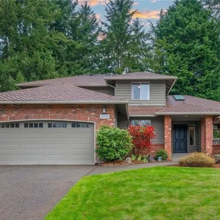 Buy this 3 bed house on 32720 13th Avenue Southwest in Federal Way, WA 98023