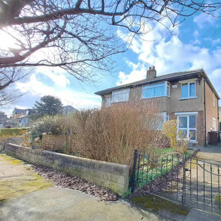 Buy this 3 bed duplex on Sherwell Grove in Bradford, BD15 7AN