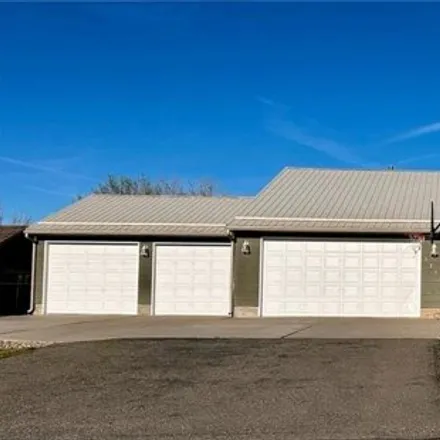 Buy this 3 bed house on 1337 Florian Avenue in Yellowstone County, MT 59037