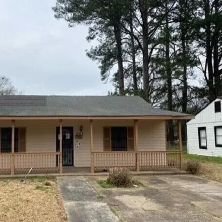Buy this 3 bed house on 213 Lindsey Drive in Jackson, MS 39209