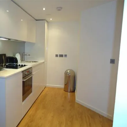 Image 5 - Bridgewater Place, Water Lane, Leeds, LS11 5BZ, United Kingdom - Apartment for sale