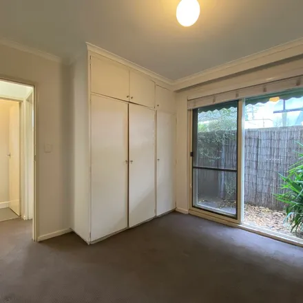 Image 6 - 33 Rosstown Road, Carnegie VIC 3163, Australia - Apartment for rent