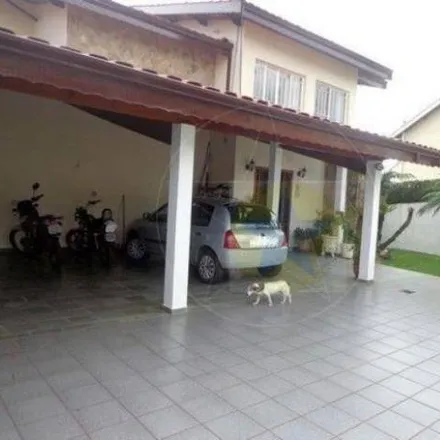 Buy this 6 bed house on Rua Doutor Pericles de Toledo Piza in Estância Lynce, Atibaia - SP