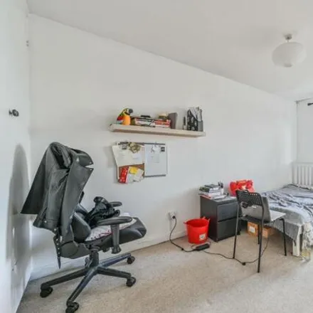 Buy this 3 bed apartment on Culvert House 3 in 80 Culvert Road, London