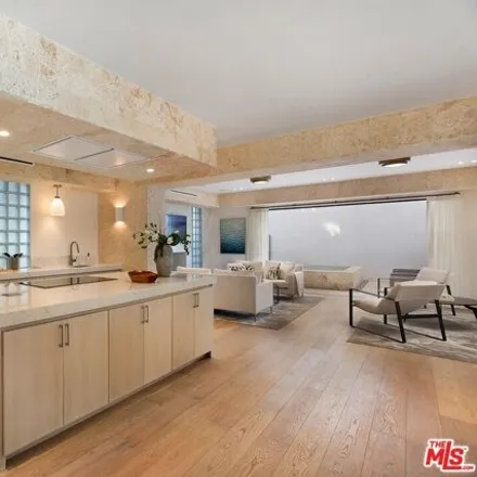 Image 4 - 8299 Rosewood Avenue, Los Angeles, CA 90048, USA - House for sale
