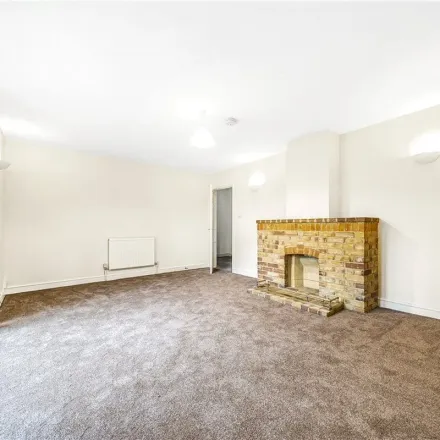 Rent this 2 bed apartment on Duncombe Hill in London, SE23 1QY