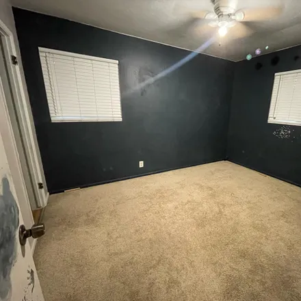 Image 2 - 601 Fiorito Street, City of Bakersfield, CA 93309, USA - Room for rent