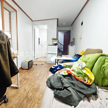 Rent this 2 bed apartment on 서울특별시 서대문구 연희동 295-4