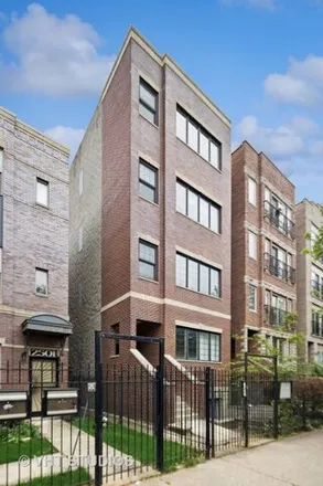 Buy this 2 bed condo on 2503 W Harrison St Unit 4 in Chicago, Illinois