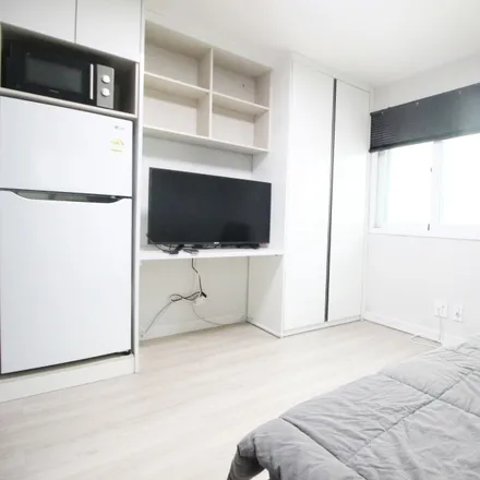 Rent this studio apartment on 739-10 Banpo-dong in Seocho-gu, Seoul