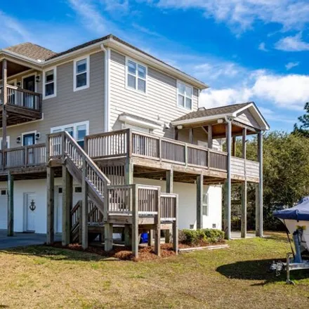 Image 6 - 369 Bayshore Drive, Country Club Point, Cape Carteret, NC 28584, USA - House for sale