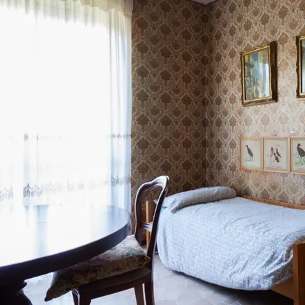 Rent this 2 bed room on Via Francesco Martinengo in 20139 Milan MI, Italy