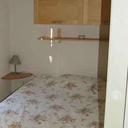 Rent this 2 bed apartment on Route de Briançon in 05240 La Salle-les-Alpes, France