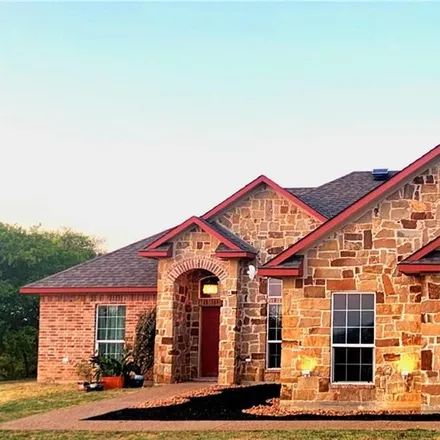 Buy this 3 bed house on 407 8th Street in Moody, McLennan County