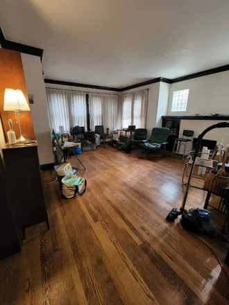 Image 3 - 4316 West Ainslie Street, Chicago, IL 60630, USA - House for sale