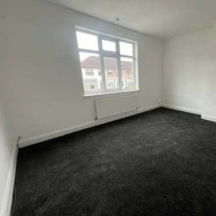 Image 5 - 18 Hartland Avenue, Coventry, CV2 3EP, United Kingdom - Townhouse for rent