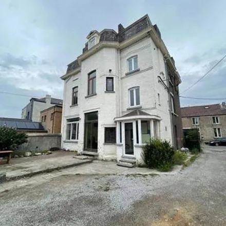 Rent this 1 bed apartment on Rue du Capitaine 5 in 6061 Charleroi, Belgium