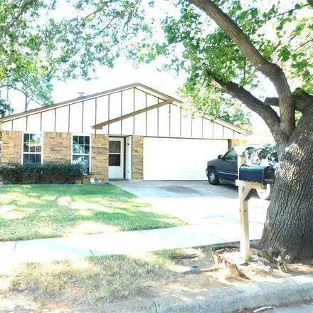 Buy this 4 bed house on 7632 Kingsmill Terrace in Fort Worth, TX 76112
