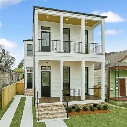 Buy this 5 bed house on 320 Newton Street in Algiers, New Orleans