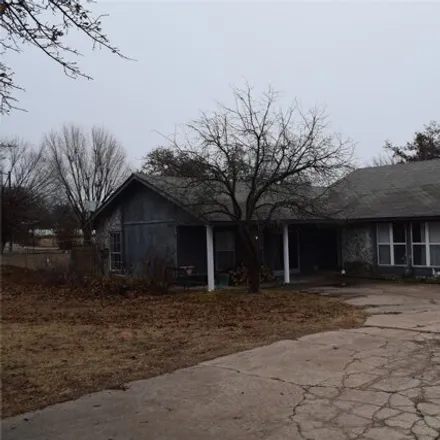 Buy this 3 bed house on 1971 South Triple X Road in Harrah, Oklahoma County