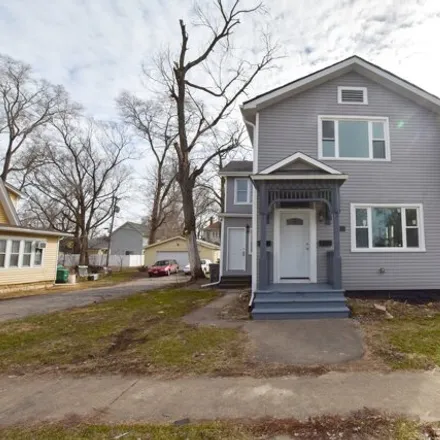 Rent this 3 bed house on 238 Mound Street in Joliet, IL 60433
