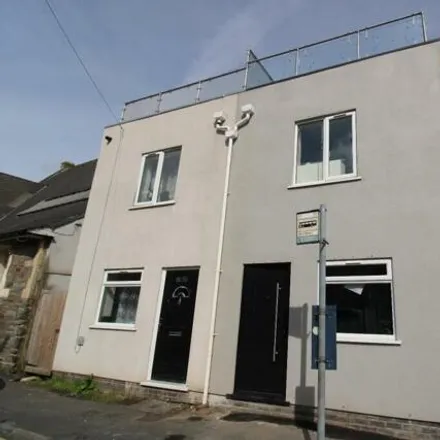 Buy this 3 bed townhouse on 132 Belle Vue Road in Bristol, BS5 6BX