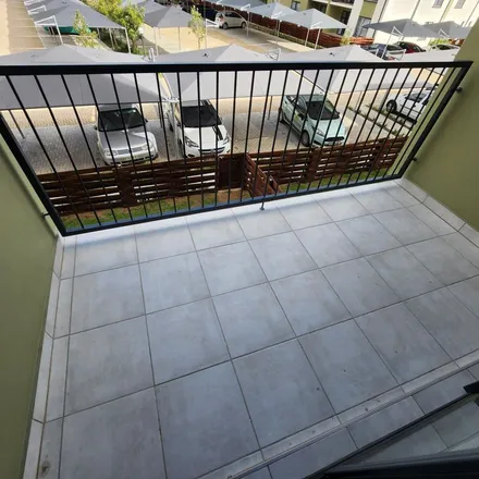 Image 3 - Shanghai Way, Cape Town Ward 100, Western Cape, 7150, South Africa - Apartment for rent