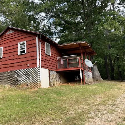 Buy this 2 bed house on 197 Hoffman Lane in Macon County, NC 28734