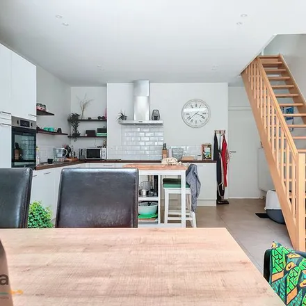 Rent this 2 bed apartment on Opeisingstraat 40 in 9900 Eeklo, Belgium