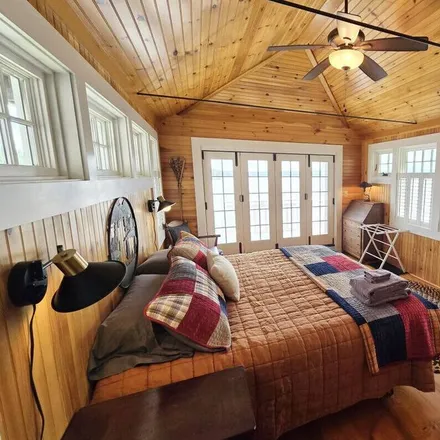Rent this 6 bed house on Sunapee