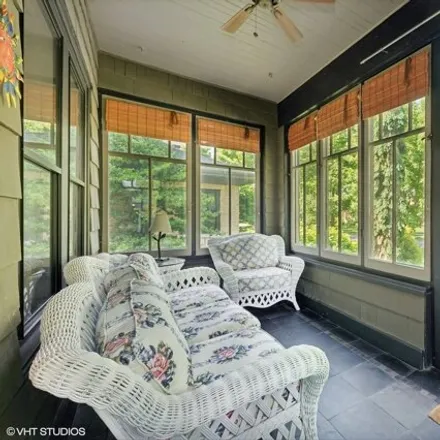Image 2 - 2201 Forestview Road, Evanston, IL 60201, USA - House for sale