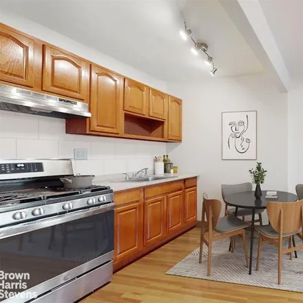 Buy this studio townhouse on 453 LAFAYETTE AVENUE in Bedford Stuyvesant