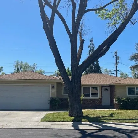 Buy this 3 bed house on 1558 Oakwood Drive in Modesto, CA 95350