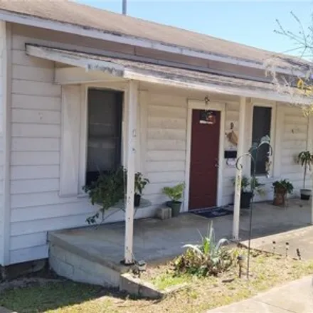 Buy this 2 bed house on 1999 4th Street North in Haines City, FL 33844