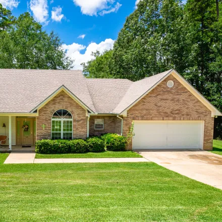 Buy this 3 bed house on 101 Camellia Circle in Cleary Heights, Rankin County