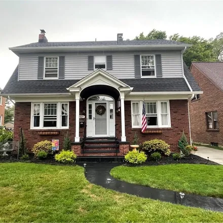 Buy this 5 bed house on 3920 Sassafras Street in Erie, PA 16508