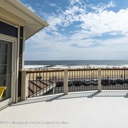 Image 3 - 32 13th Avenue, Belmar, Monmouth County, NJ 07719, USA - House for rent